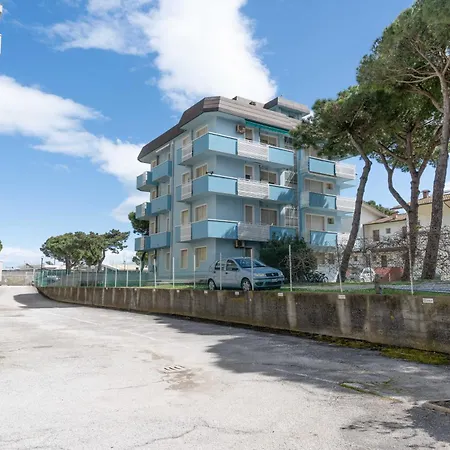 Albatros Seaview Apartment