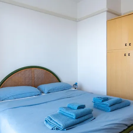 Albatros Seaview Apartment *